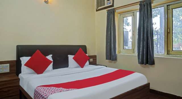 OYO 1915 Hotel Central Park Inn, Rezervovat Hotel Déhrádún Uttarakhand