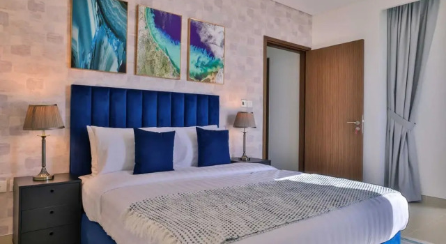 Апартаменты Deluxe Luxurious Apartments Dubai Marina Views - Pool & Gym by Sojo Stay