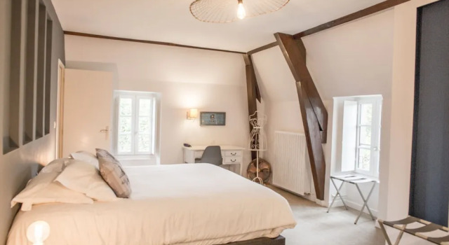 Номер Luxury Domaine de La Briandais, a place of electromagnetic sobriety
