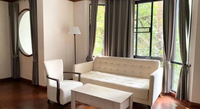 Апартаменты Standard NT Place Sukhumvit Suites