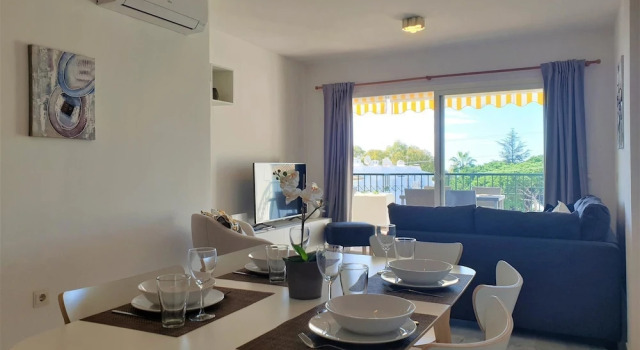 Gran Calahonda - Nice 2 bedroom & 2 bathroom apartment with sunny terrace - Only few minutes walk to the beach