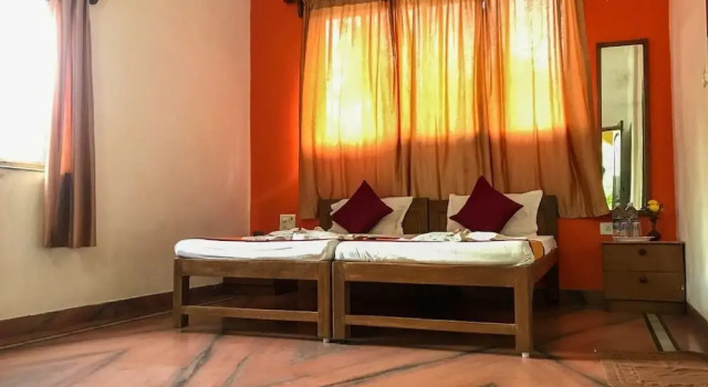 Morjim Beach, Boek Hotel Morjim Noord-Goa