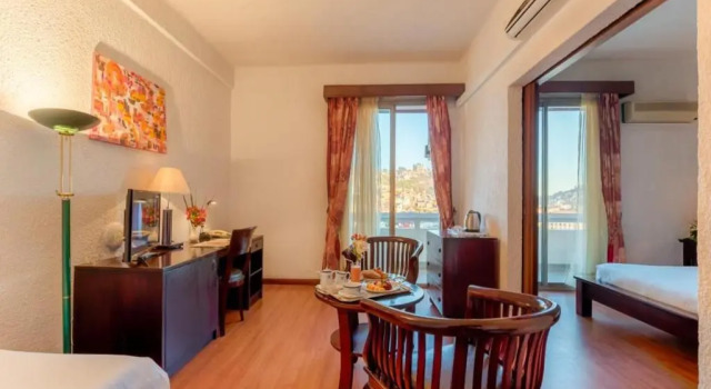 Номер Executive Hôtel Colbert Palace