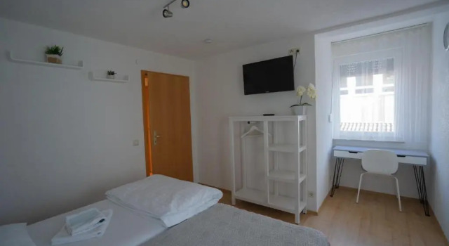 Апартаменты Fewo Reutlingen Metzstraße OG 1