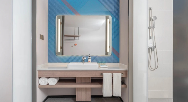Двухместный номер Standard Holiday Inn Express Yinchuan Yuehai