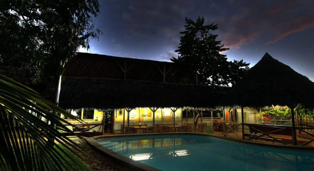 Clair de Lune, Réserver Hôtel Ambatoloaka 