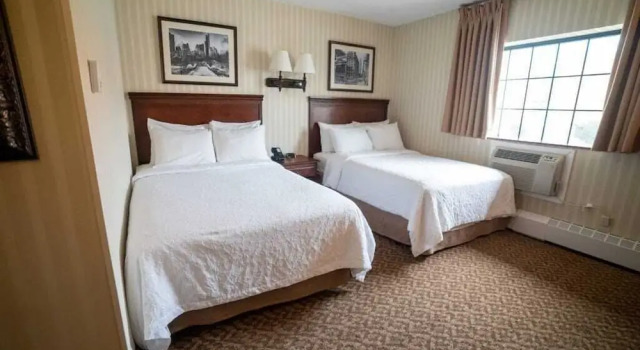 Unique Hotel Management Service