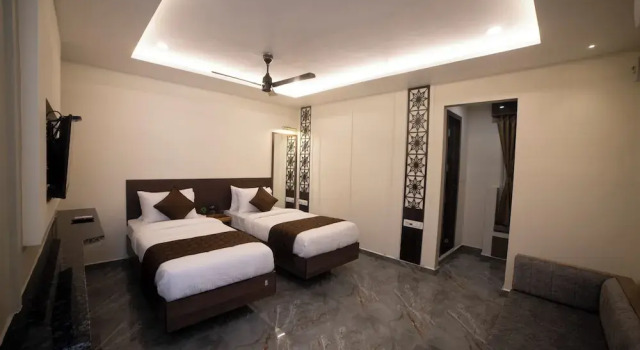 Двухместный номер Executive MURALI KRISHNA APART HOTEL