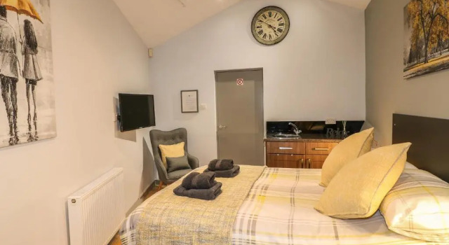 The Studio, Забронировать Отель Бизнес-отели Англии, 4* 5*