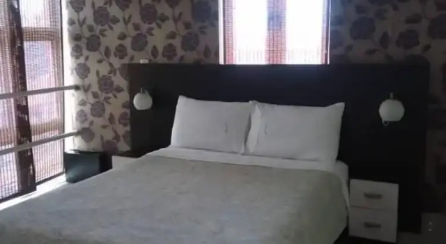 Mansah Memorial Villa