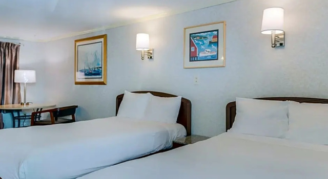 Номер Deluxe Americas Best Value Inn Hyannis