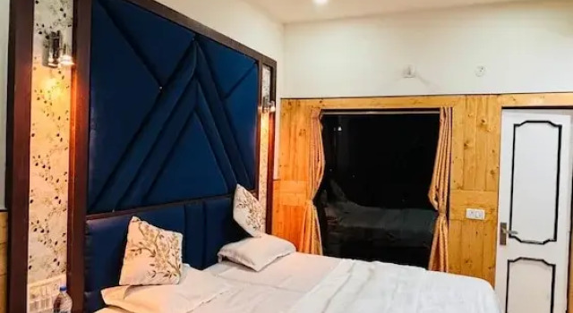 Номер Comfort Birchwood Homestay