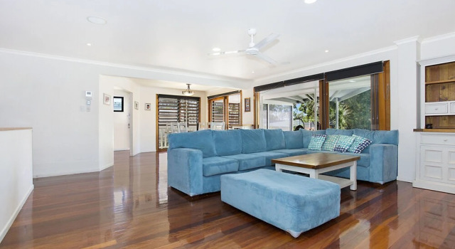 Burleigh Heights, Book Hotel Gold Coast Queensland