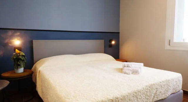 Двухместный номер Classic Global Hotel