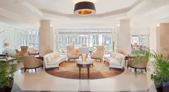 Crowne Plaza, Book Hotel Bukarest Muntenia