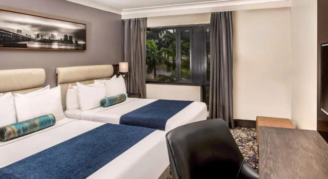 Четырёхместный номер Deluxe Mövenpick Hotel Ikoyi Lagos