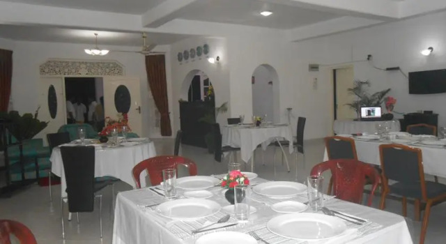 Sethsura Grand Hotel, Забронировать Отель Отели Канди с парковкой, рядом с Kandy Central Hospital, Парковка
