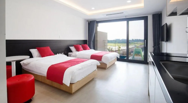 Номер Standard с видом на горы Jeju Chrismas Resort