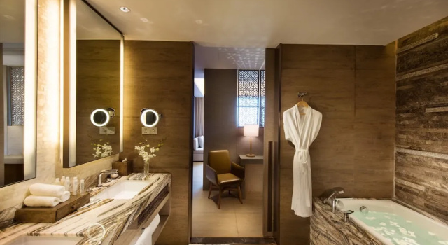 Люкс Deluxe DoubleTree Resort by Hilton Hainan Chengmai