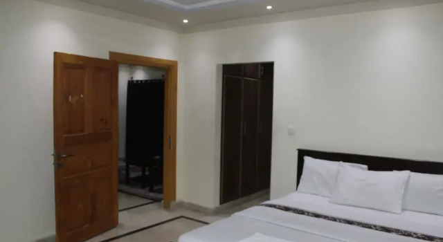 Standard Familie Zimmer 1 Schlafzimmer mit Balkon Hotel Le Meridien