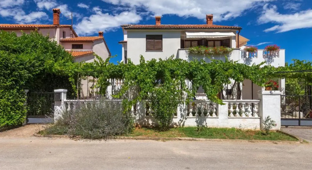 Apartman D&D, Dvorine 63