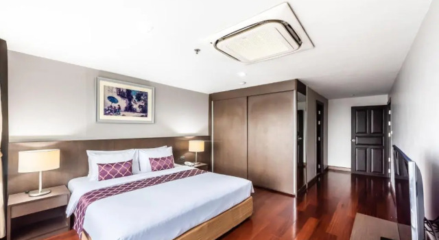 Люкс с 2 комнатами Royal Suite Hotel Bangkok