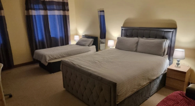 Номер Economy Moorepark West House