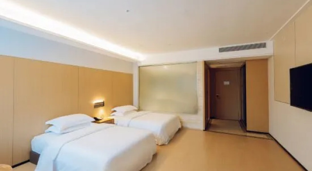 Люкс Grand с 2 комнатами Chengdu YunSHEY Hotel