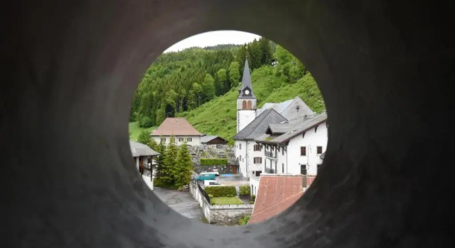 Люкс Мансарда с 2 комнатами LocHotel Alpen Sports