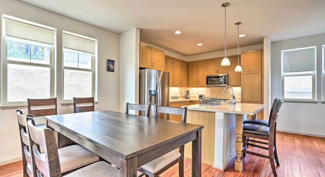 Modern Waianae Home w/ Mountain & Valley View, Boek Hotel Waianae Oahu