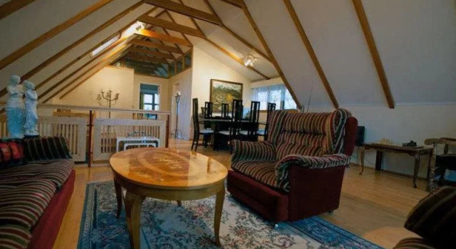 Reykjavik Peace Center - Guesthouse, Забронировать Гостевой дом Отели Хёвюдборгарсвайдид с парковкой, Парковка