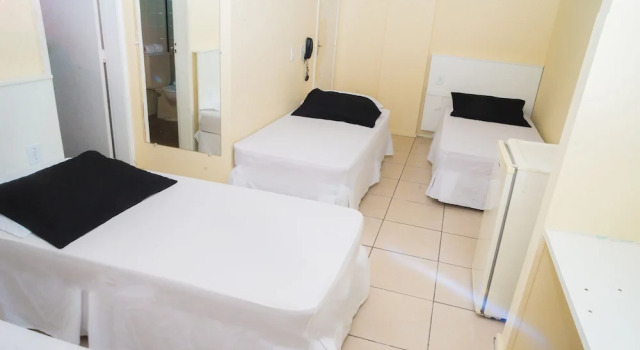 Трёхместный номер Standard Stratus Centro Hotel