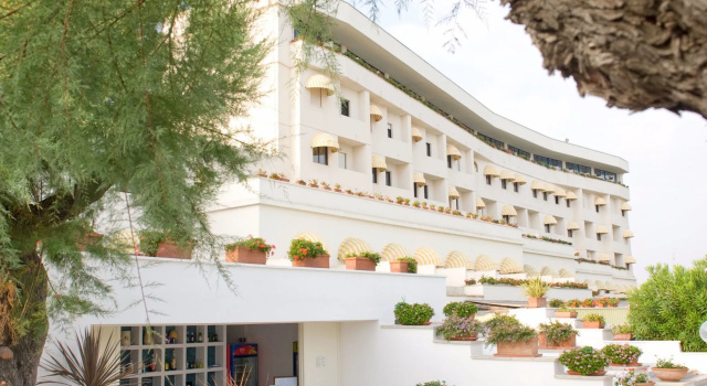 Hotel Del Levante, Buchen Sie Hotel Hotels in Fasano mit Parkplatz, Parkplätze