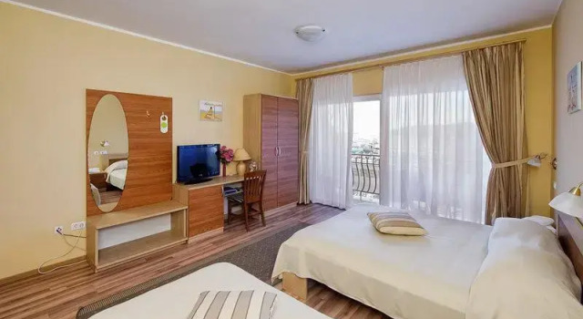 Hotel Squero, Забронировать Вилла Отели Ровинь с парковкой, рядом с Church of Saint Benedict Rovinj, Парковка