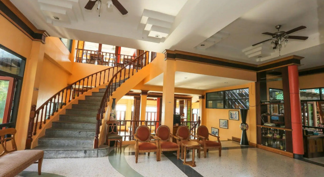 Haadson Resort