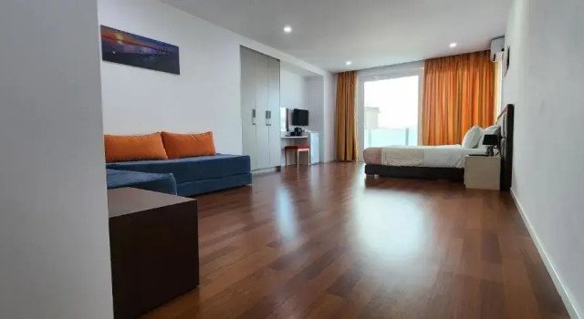 Полулюкс Deluxe 3B Suites Boutique Hotel