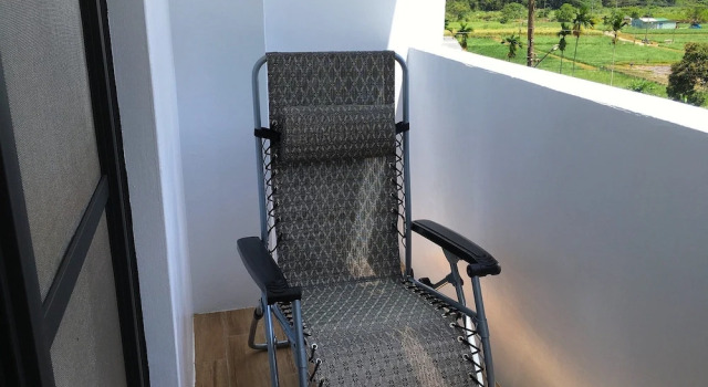 Четырёхместный номер Standard с балконом PULI GuanPu Fallsview Stay House