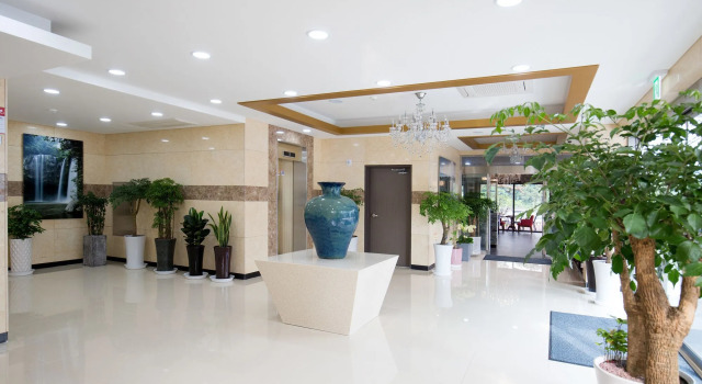 Cheonjiyeon Crystal Hotel, Забронировать Отель Отели Согвипхо 3 звезды, рядом с Saeyeongyo Bridge, 3*