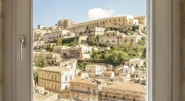 Casa Teresa con Vista sul Centro Storico by Wonderful Italy, Забронировать Отель Отели в центре Модика, в центре