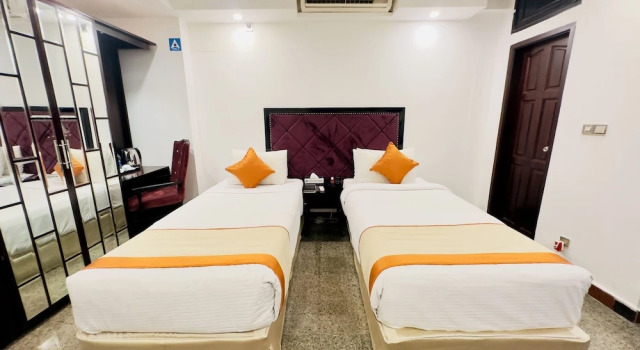 Двухместный номер Premium c 1 комнатой с балконом и с видом на город The Elite Residence Dhaka