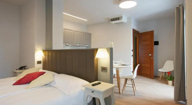 Люкс Hotel Milano & Apartments
