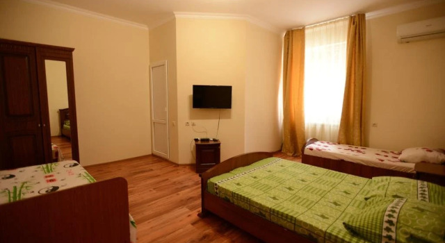 Guest House on Uritskogo Street