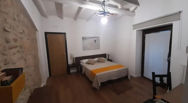 Antica Dimora, Book Bed and Breakfast Hoteller i Enna med parkering, Parkering