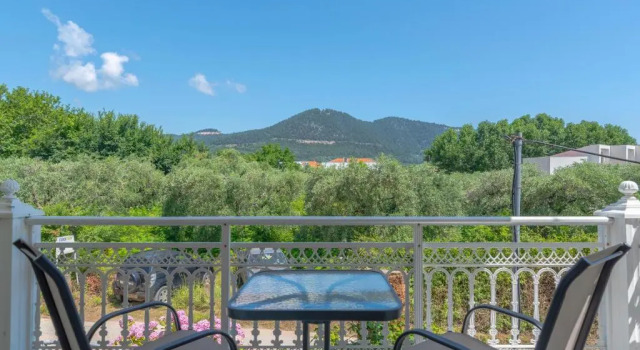 Studios Yanna, Book Hotel Chrisi Akti 