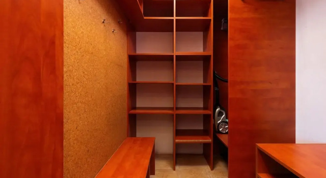 Apartment Wyspowa Warsaw by Renters, Prenota Appartamento Varsavia Masovia
