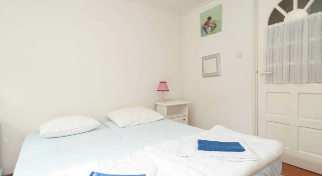Bright Holiday Home in Schoorl North Holland with Garden, Забронировать Апартаменты/квартира Апартаменты Шоорл, рядом с 't Klimduin, Апартаменты/квартира