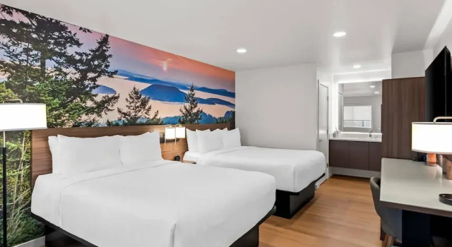Люкс Clarion Pointe Mount Vernon - Burlington