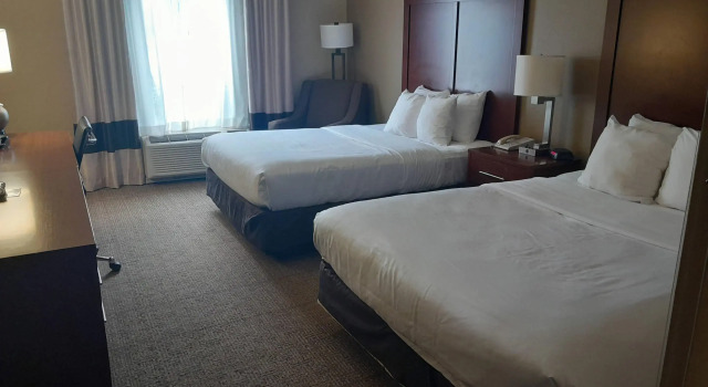 Четырёхместный номер Standard Comfort Inn Duncansville - Altoona