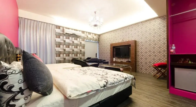 Dream House - Bathtub Massage Chair Homestay, Book Hotel Luodong Yilan County