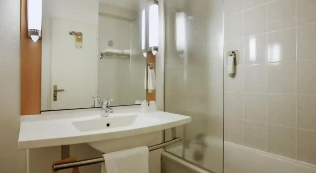 Трёхместный номер Standard ibis Macon Sud Crêches